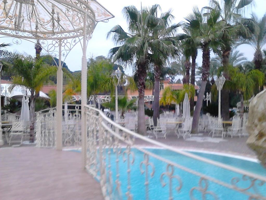 Hotel Happy Days Licola Exterior photo