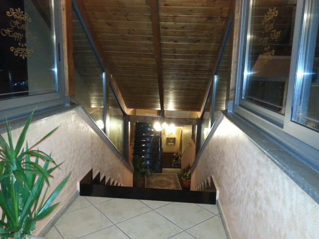 Hotel Happy Days Licola Exterior photo